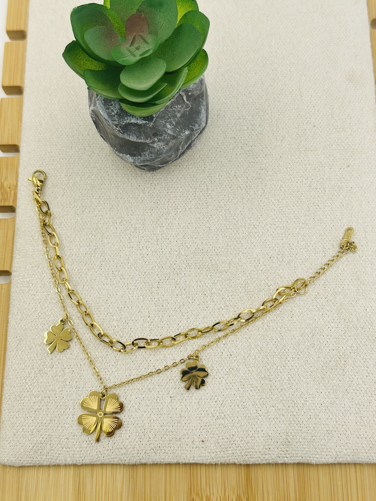 Funky flower bracelet