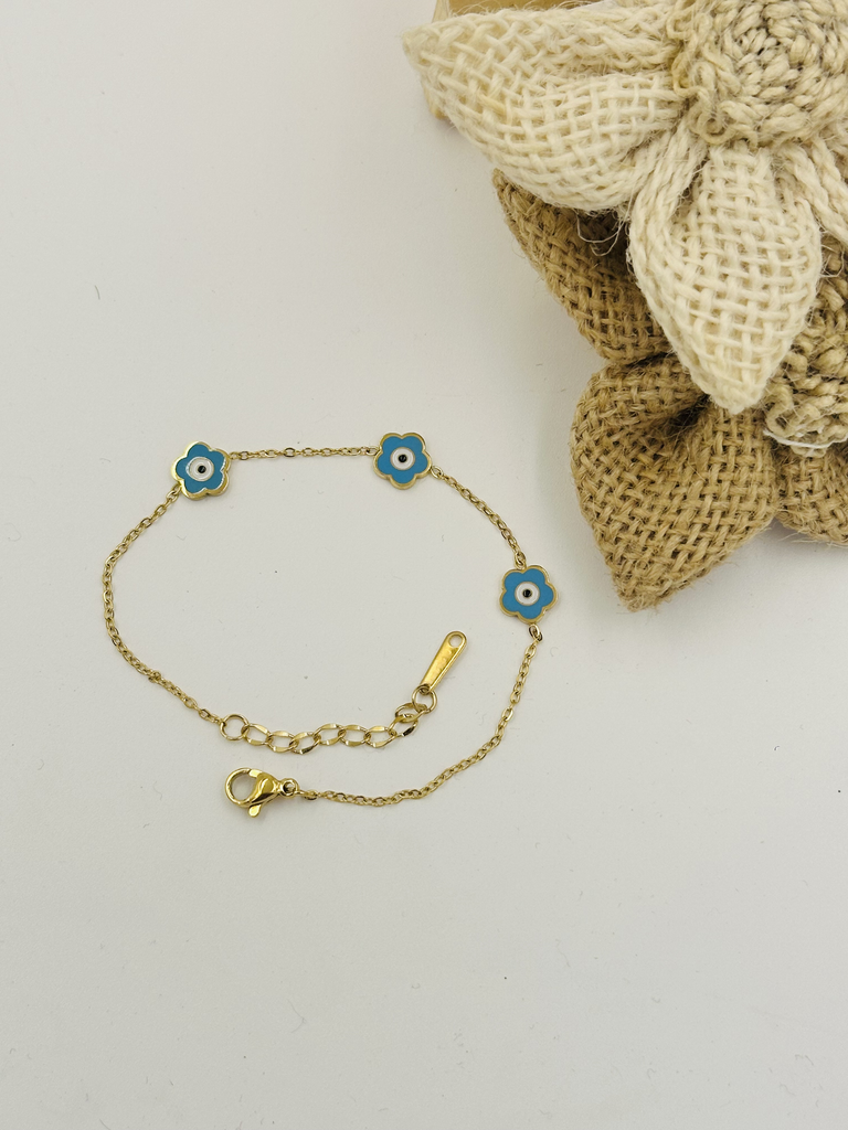 Minimal heart summer flower bracelet