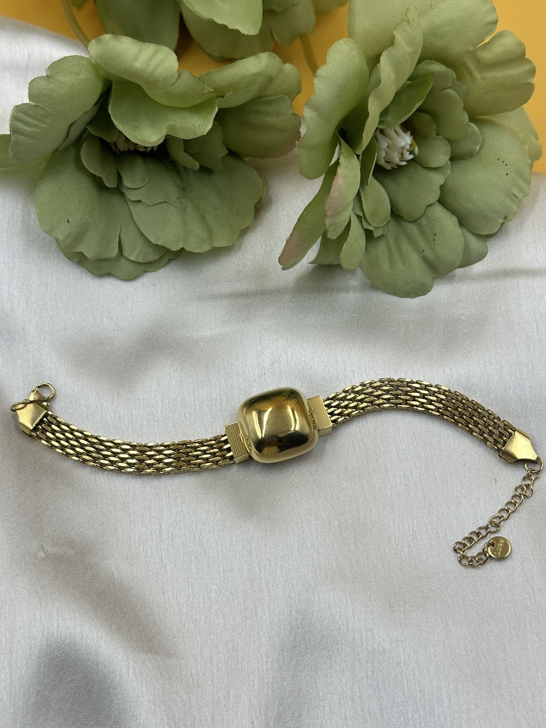 Golden watch bracelet