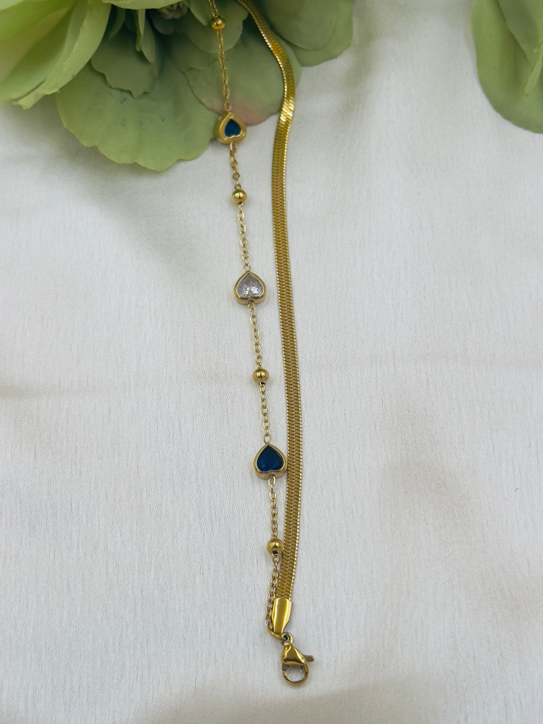 Full of hearts chain bracelet