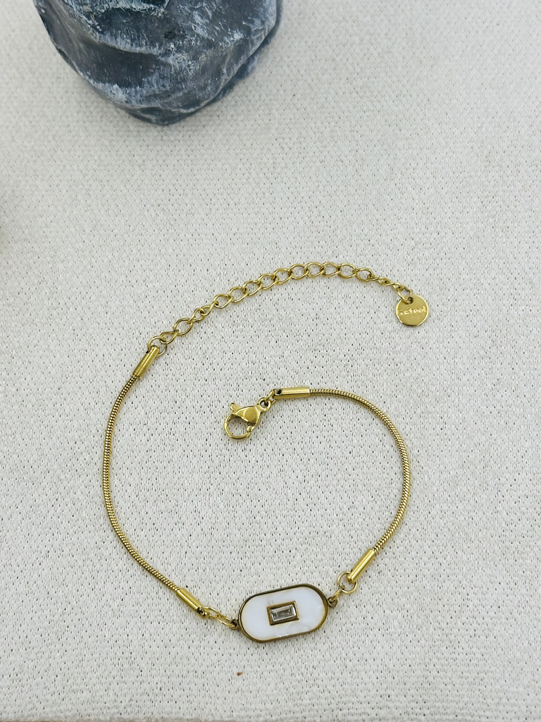 Mop minimal bracelet