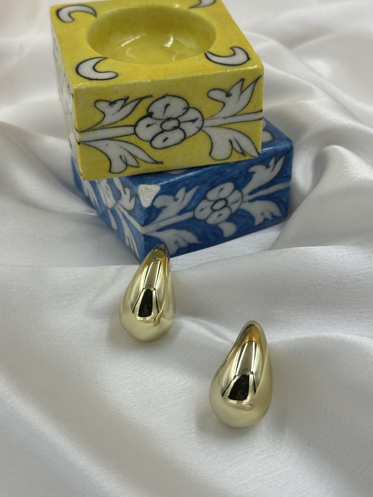 Large plain oval drops