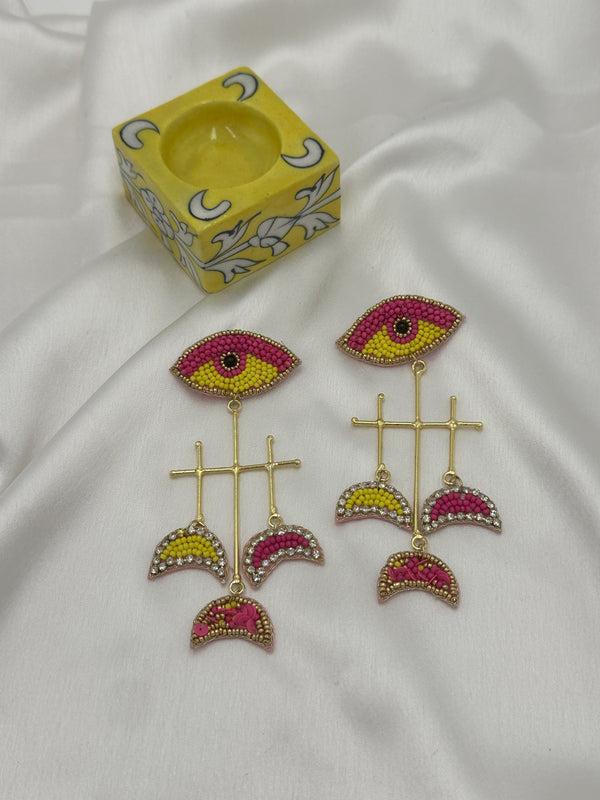Beaded pinkish eye earrings