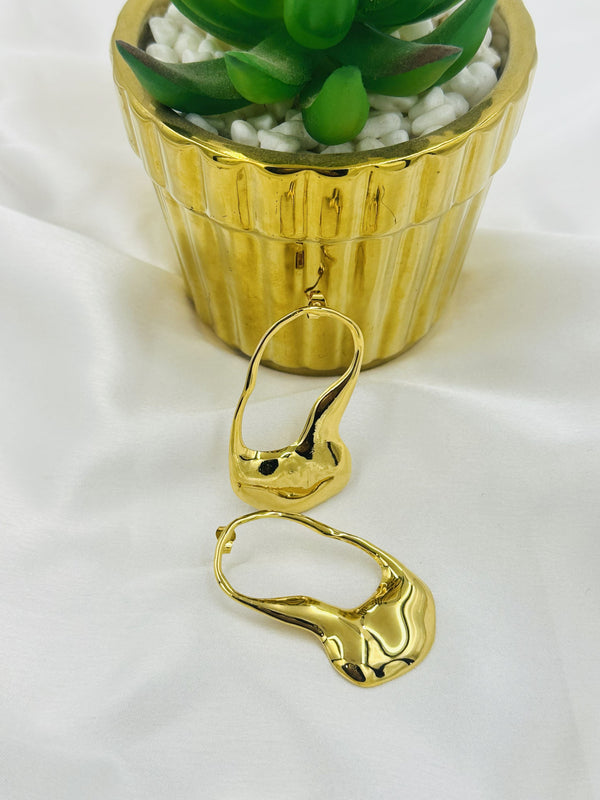 Golden chunky hollow earrings