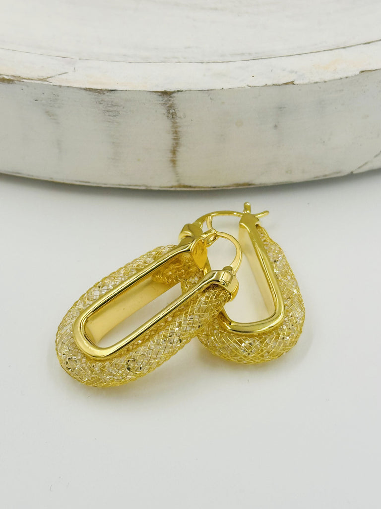 Golden crushed balis