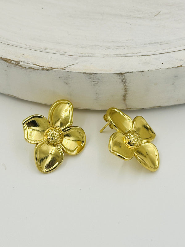 Turqoise blue shell earrings
