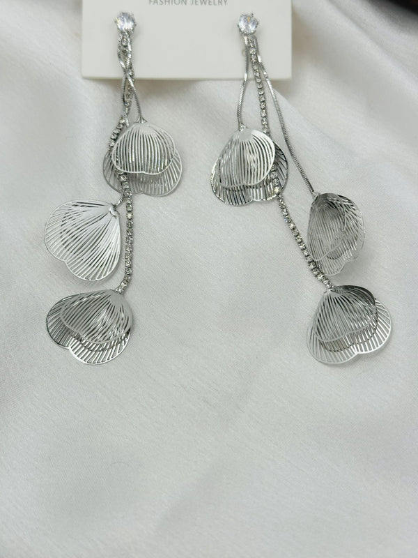 Silver leafy hangings