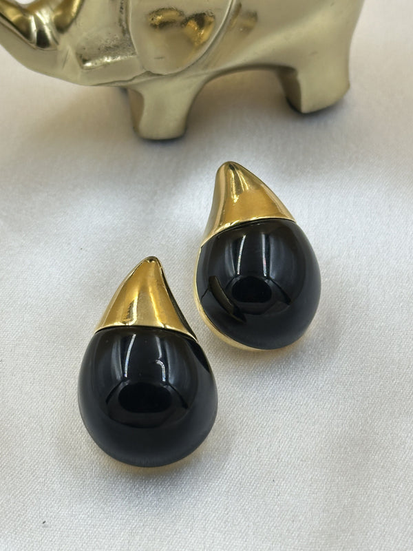 Black enamel rings