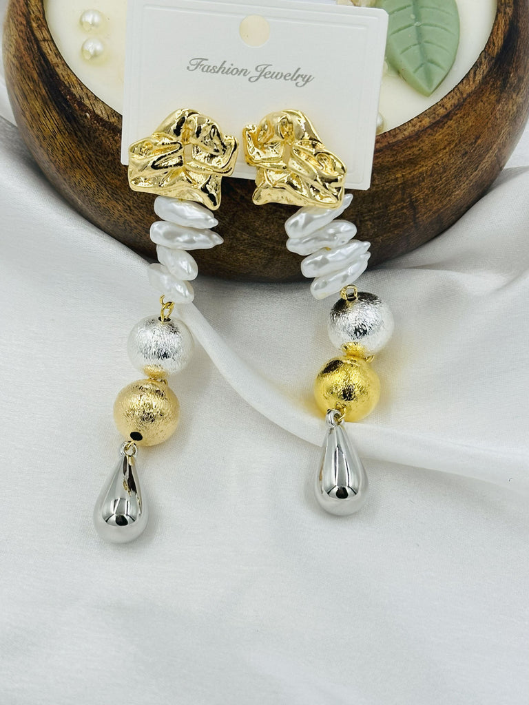 Dual tone pearl hangings