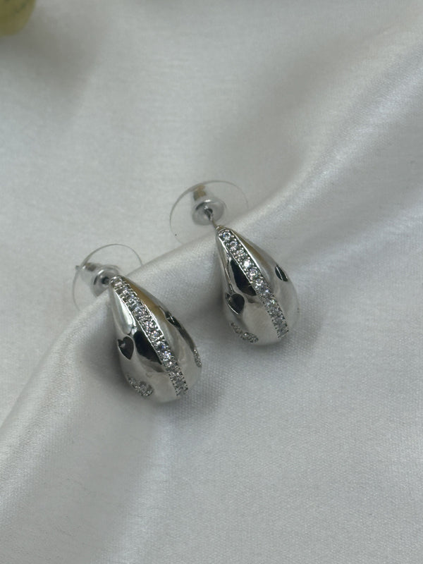 Silver oval embedded drops