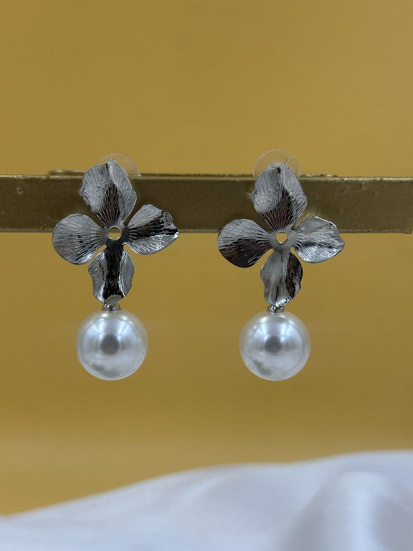 Silver wide petal earrings