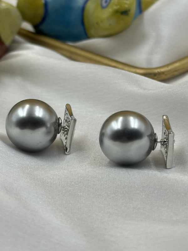 Dual side silver black balls