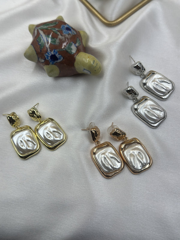 classic-hammered-pearl-earrings