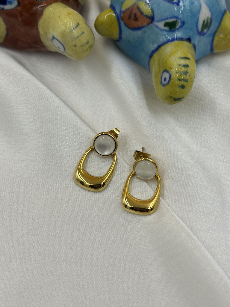 Chunky gold hollow earrings