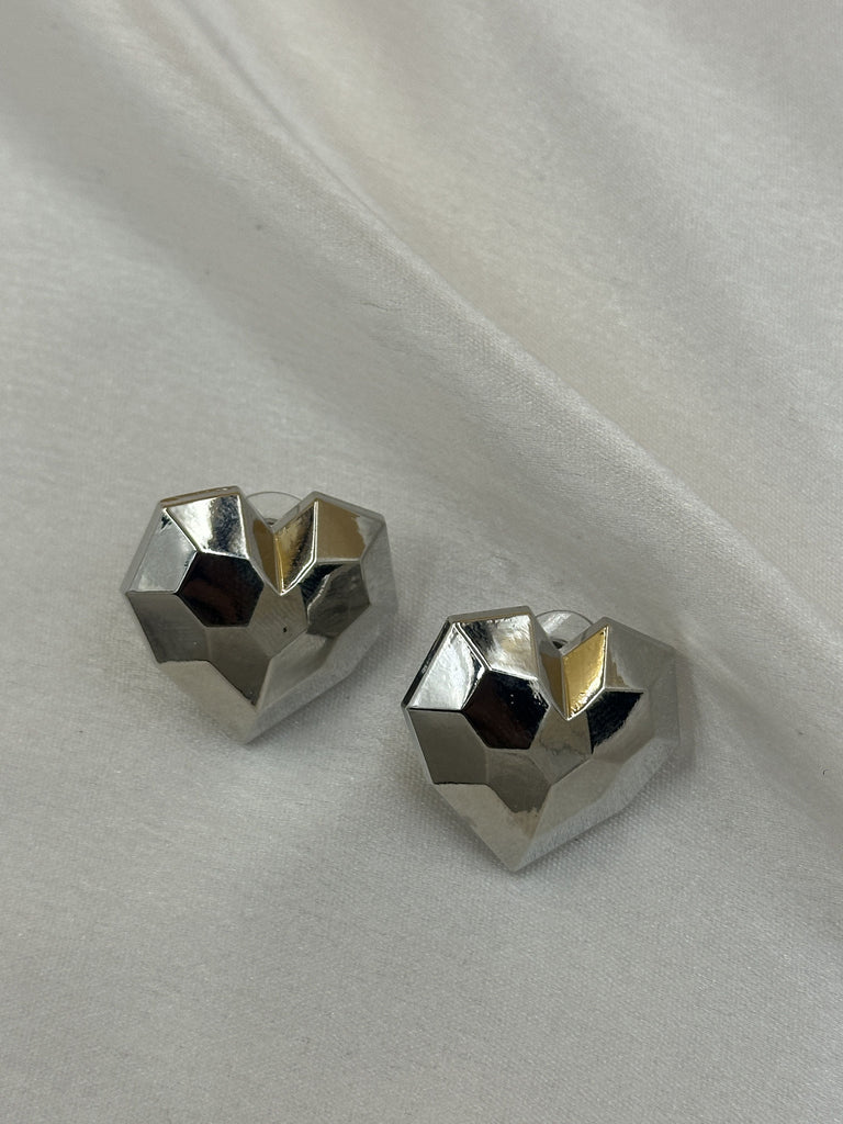 Silver heart solid studs