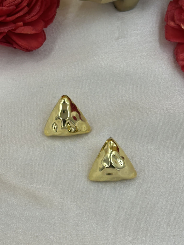 Hammered triangular studs