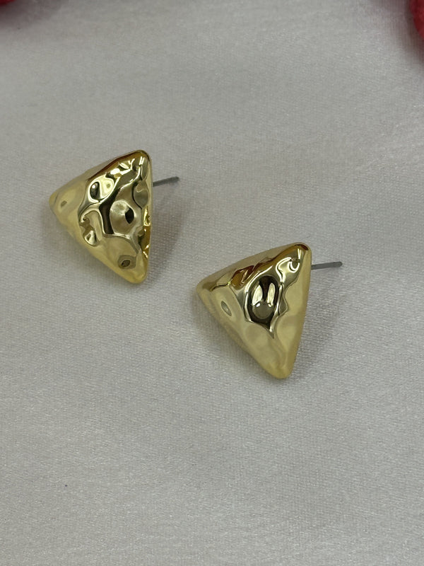 Hammered triangular studs