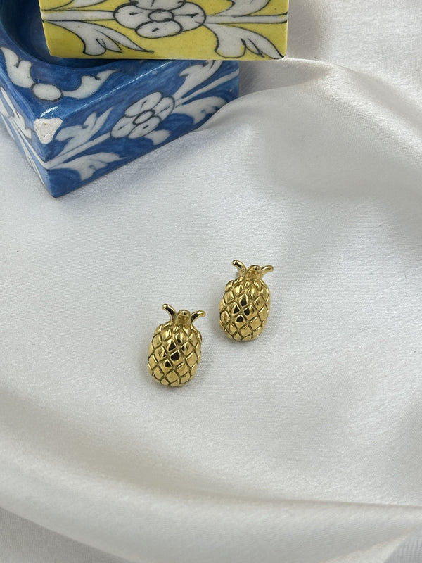 Pineapple studs
