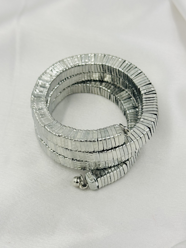 Funky spiral silver handcuff