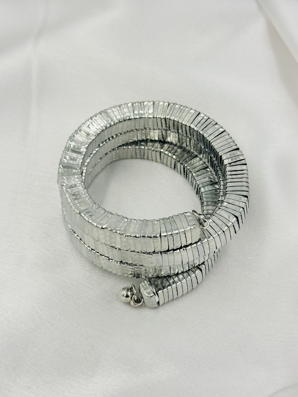 Funky spiral silver handcuff