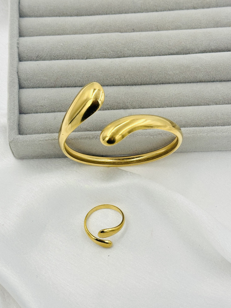 Up and down wave handcuff and ring combo