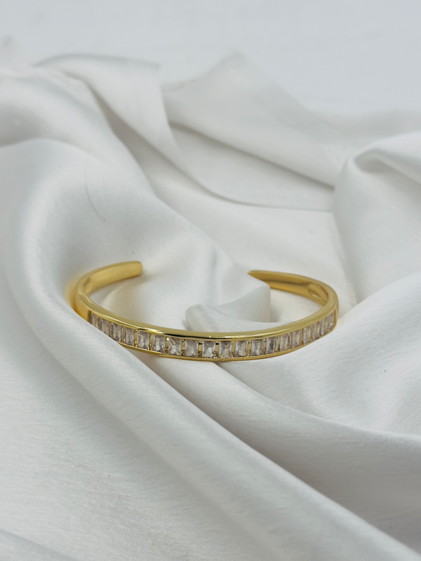 Glowy plain kada