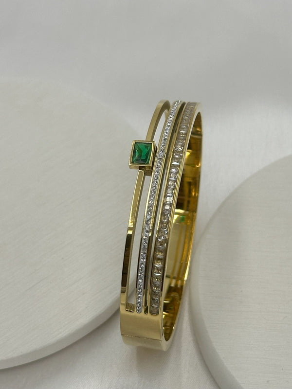 Viral-emerald-broad-kada