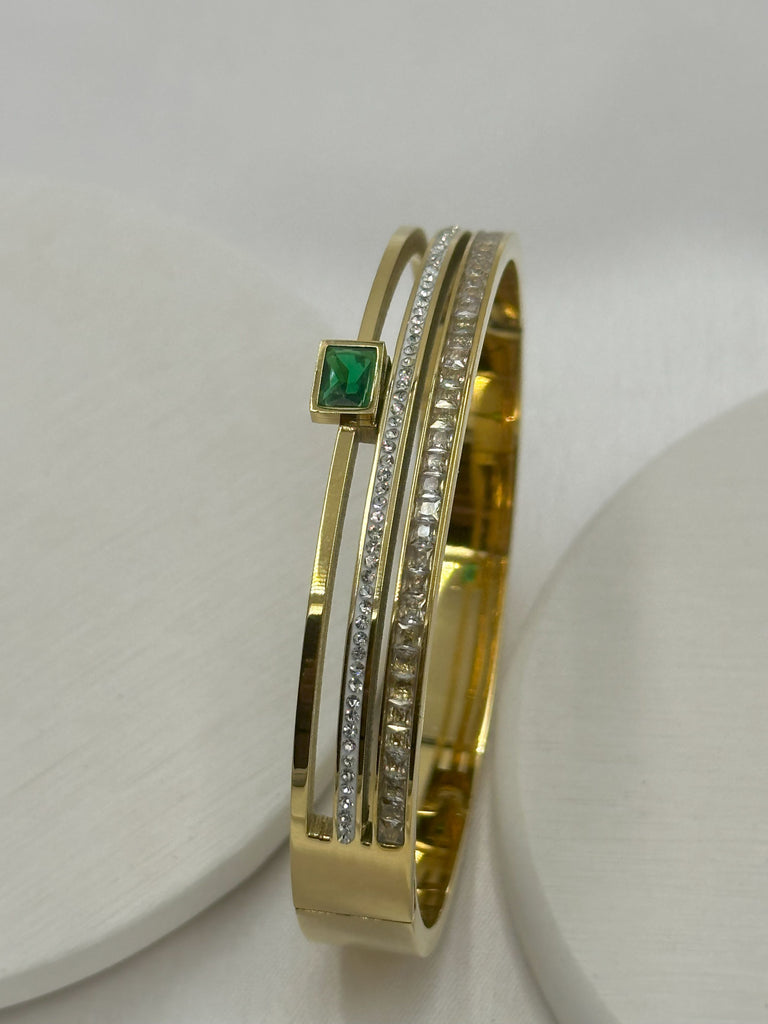 Viral-emerald-broad-kada