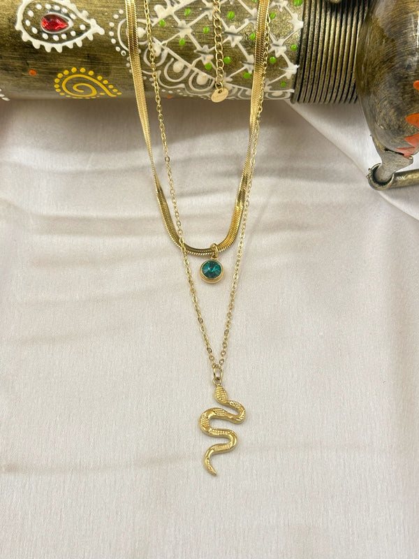 Emerald serpentine dual chain