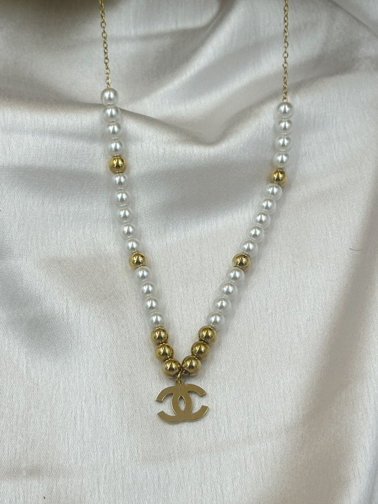 Pearl golden beaded chain