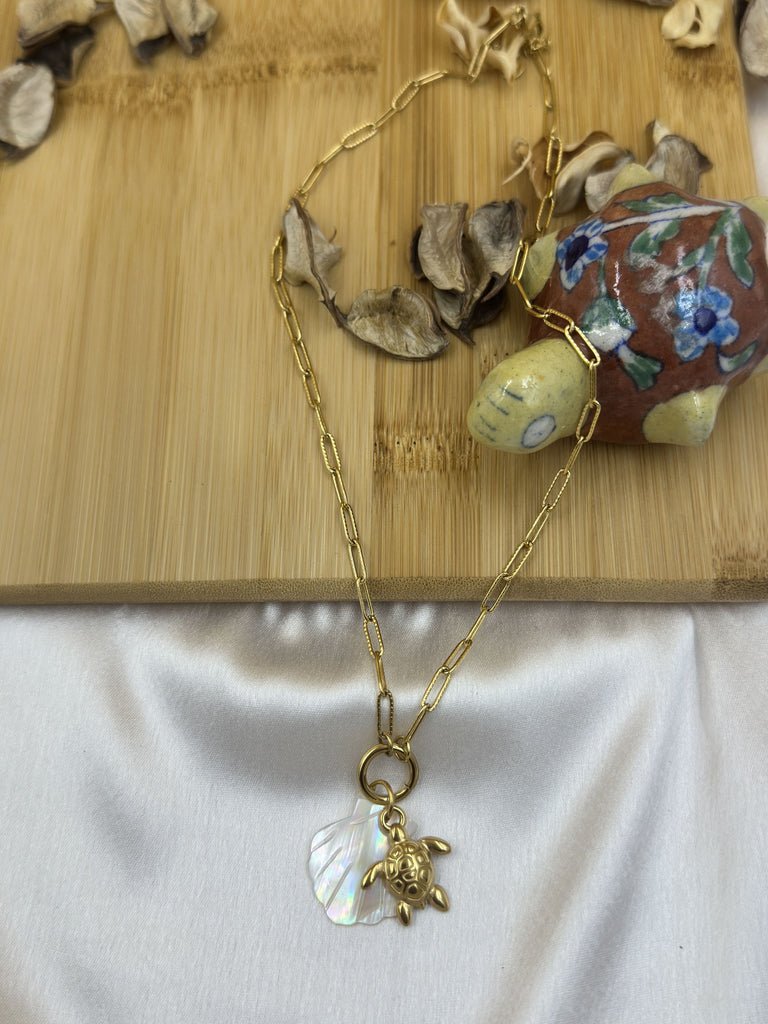 Sea shell tortoise pendant chain