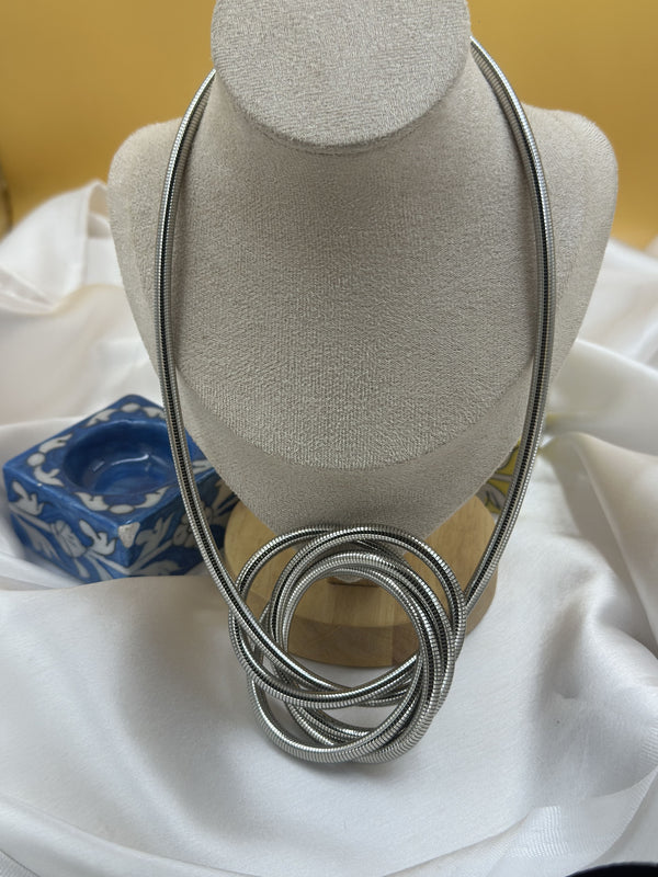 Spiral silver chain and bracelet chain