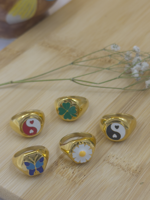 Colorfull patterned ring