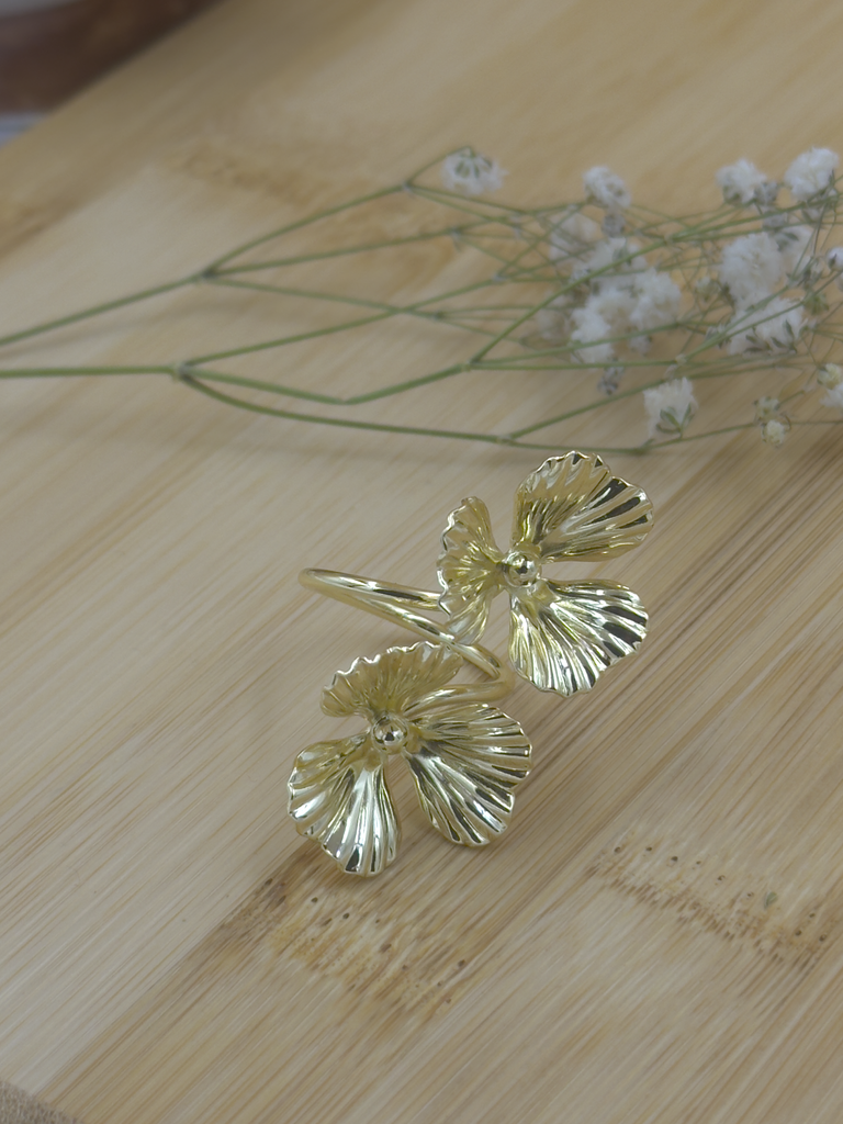 Flowral cocktail ring