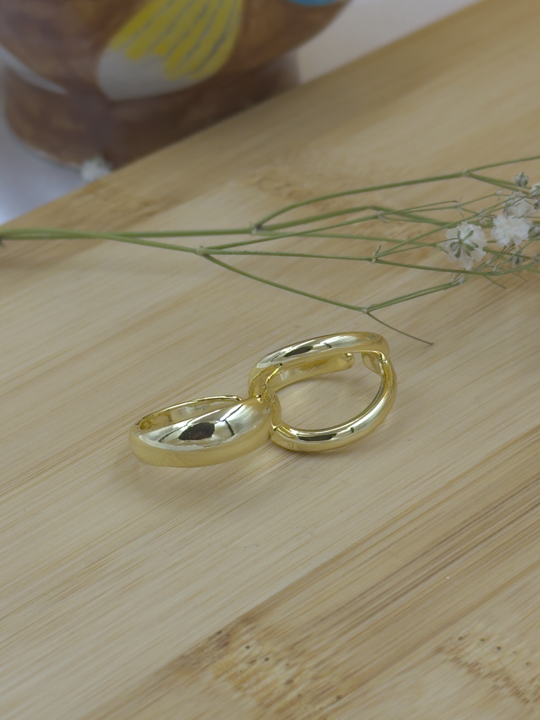 Two finger classic ring