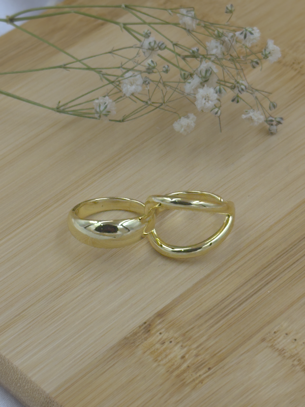 Two finger classic ring