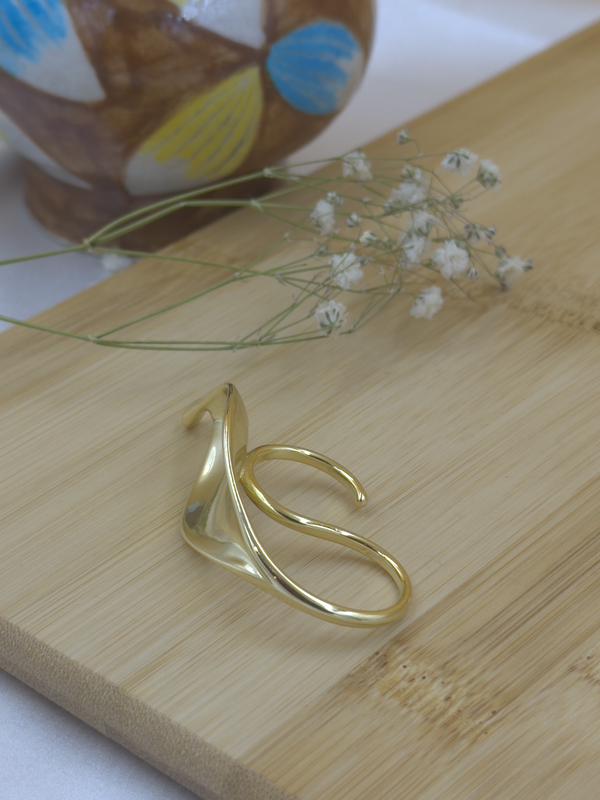 Chunky leaf two finger ring