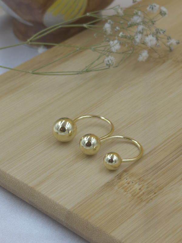 Cutest ball two finger ring