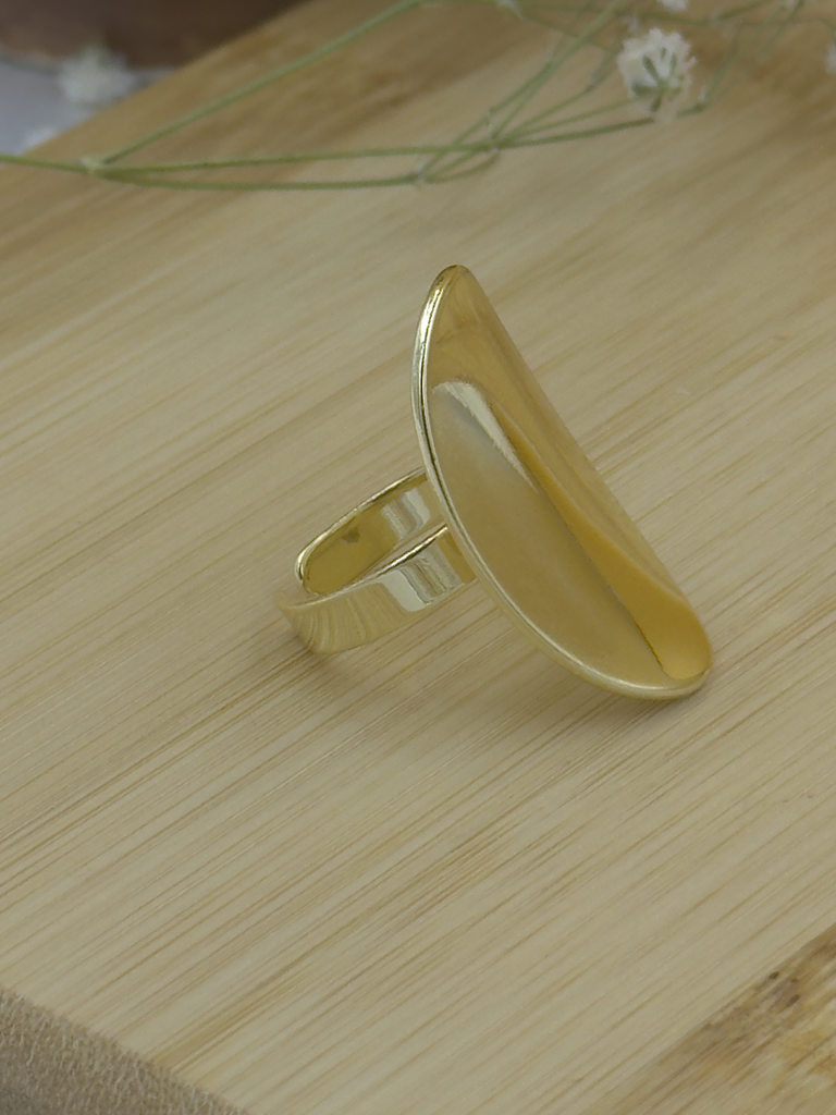 Large oval chunky ring