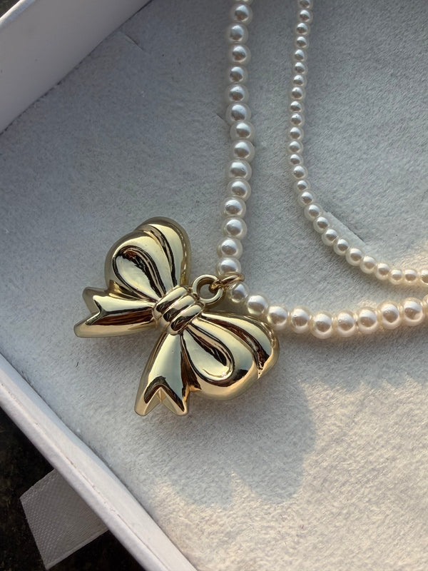 Pearl butterfly attraction