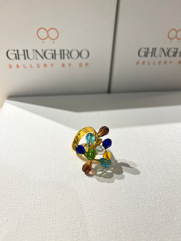 Multicolored spiral ring